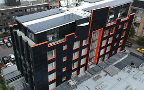 Richmond Suites Hotel